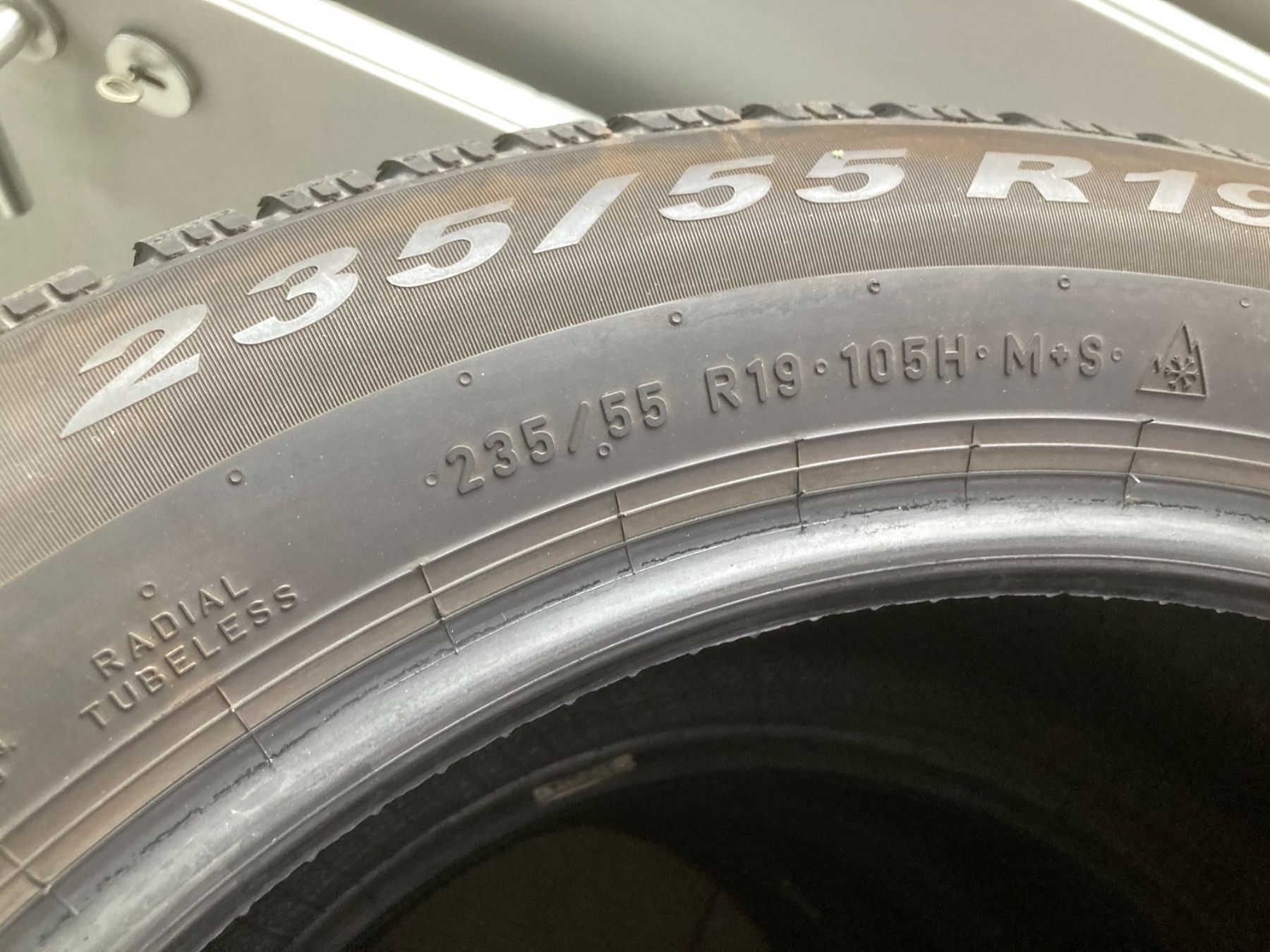 Pirelli Pneus & Kompletträder: 235/55R19 Winterpneu Pirelli VW ID.4 – Gebraucht aus Cham von WB2223 2