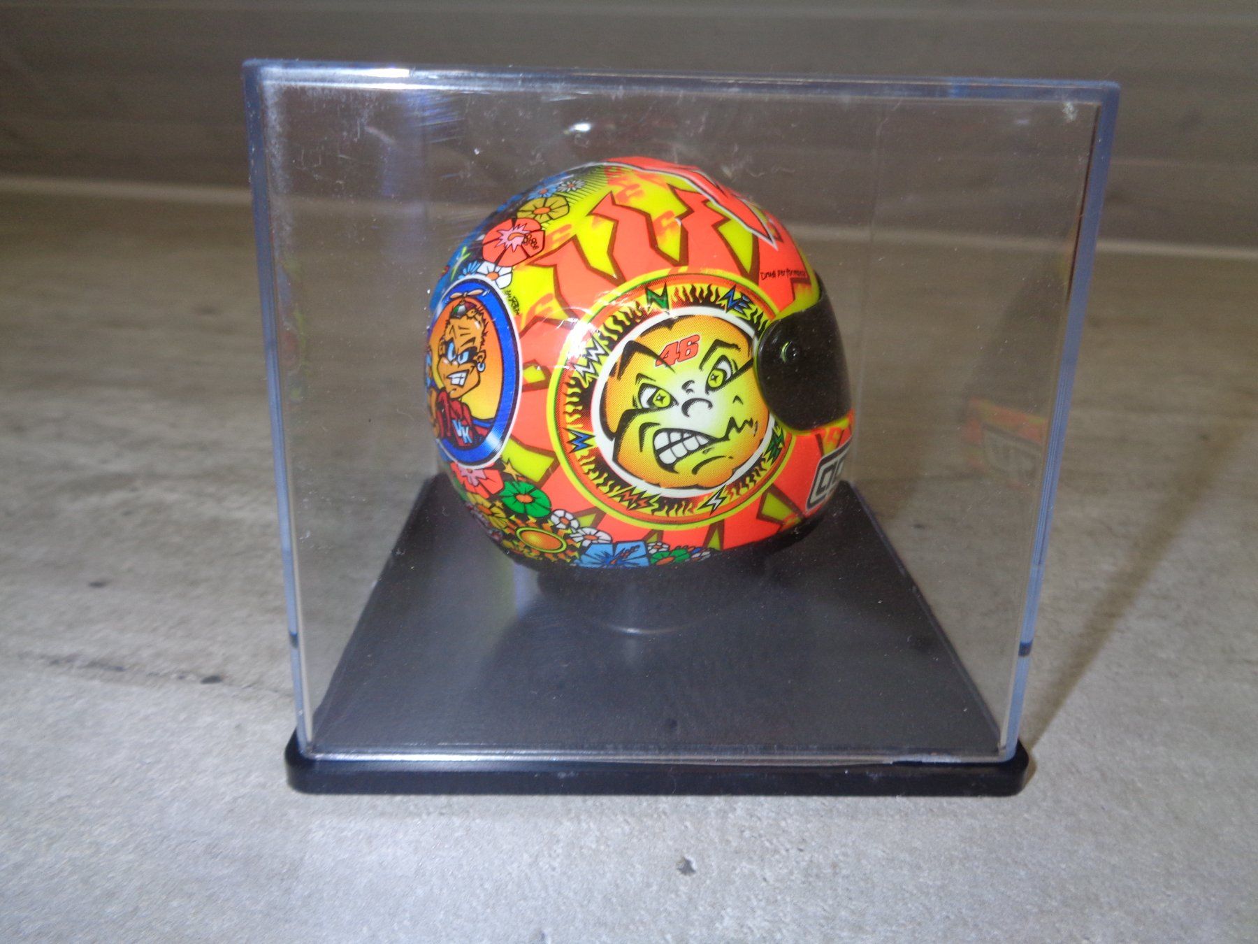 Spark Modellautos: Spark 1:5 Casque Valentino Rossi 46 2000 – Neu und originalverpackt aus Reconvilier von rallycar 3