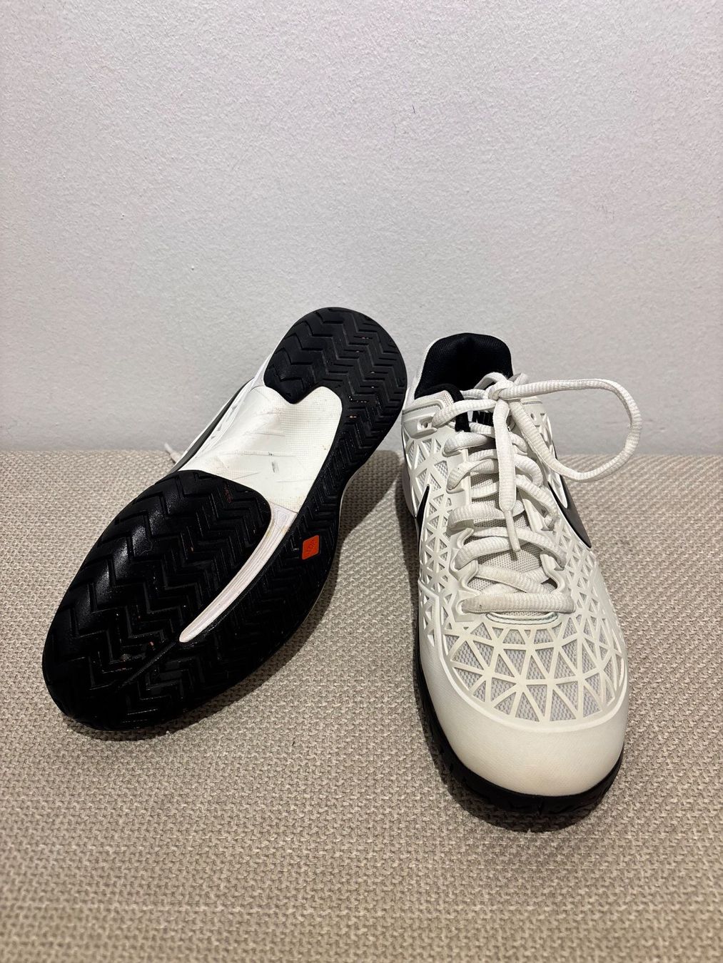 Nike Scarpe da donna: Nike Zoom Cage 2 weiss Gr. 40 – Usato da Bottmingen venduto da ana_5hrv 3