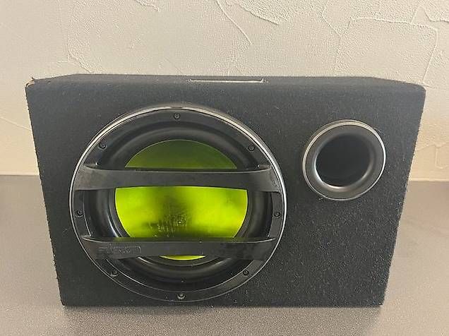 Haut-parleurs: Subwoofer – D'occasion à Egliswil par Fiji007