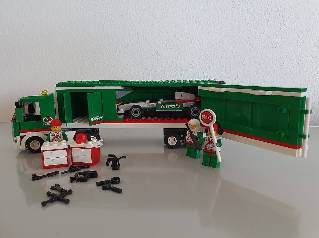 Lego Giocattoli: Lego 60025 - Formel 1 Truck – Usato da Küssnacht am Rigi venduto da chris042 1