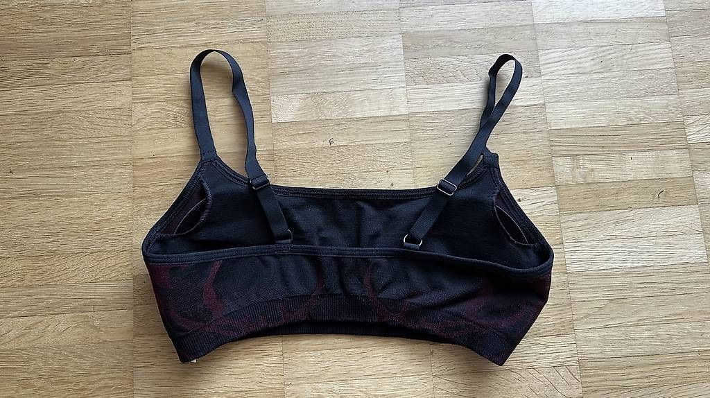 Gymshark Altra biancheria intima: Gymshark Sport Bra "NEU" – Nuovo e nell'imballaggio originale da Thun venduto da SelinaW1995 1