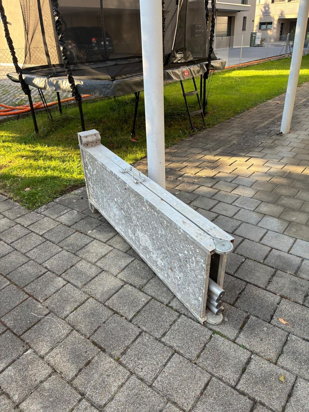 Autres décorations & accessoires: Aluminium Bühne – D'occasion à Rothenthurm par schule23 1