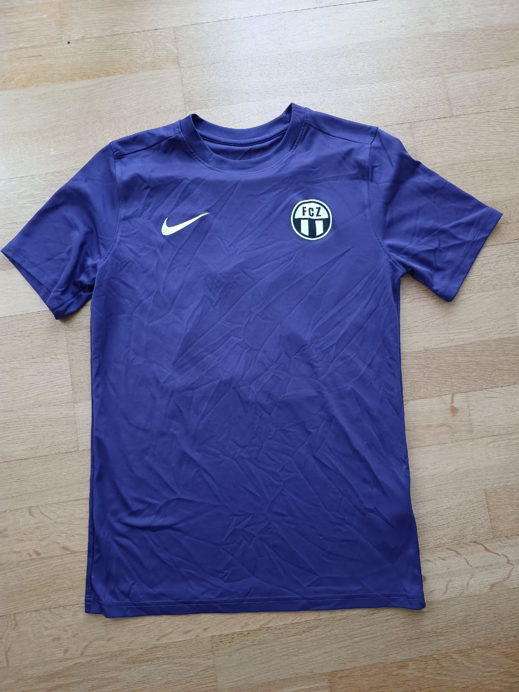 Nike Canottiere & Pantaloni: FCZ Trikot Grösse M – Usato da Zürich venduto da Miranja