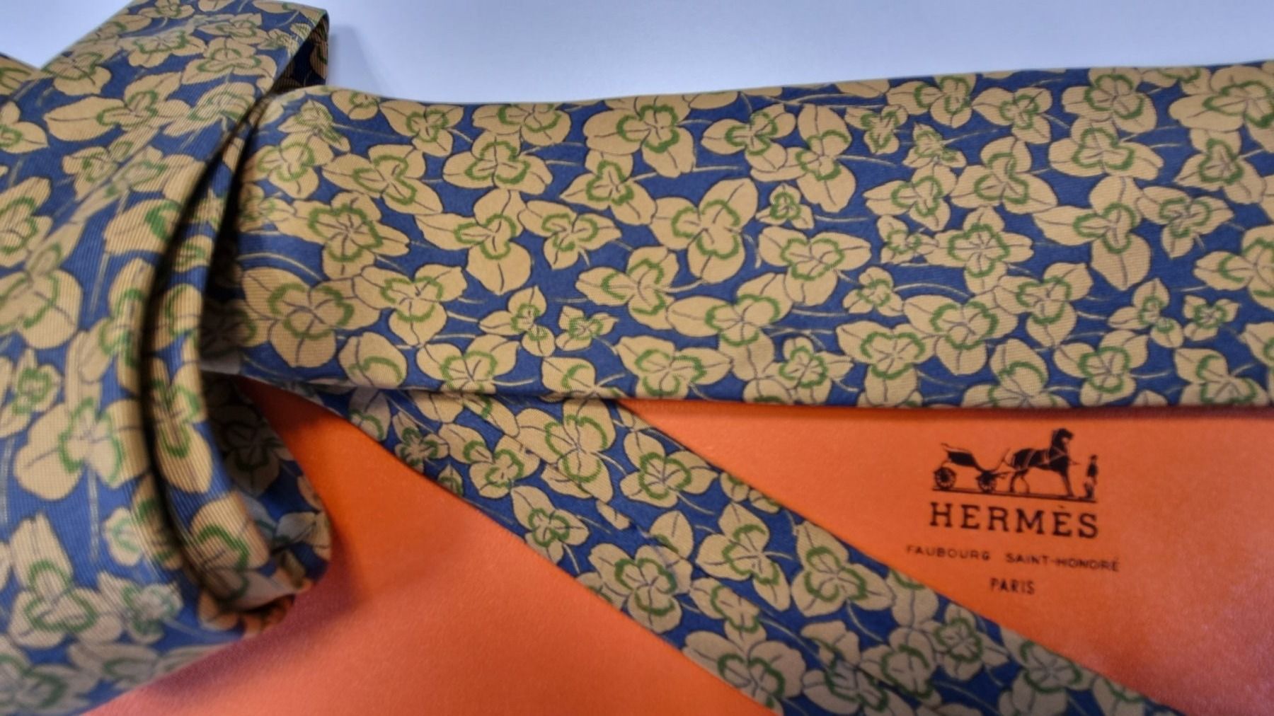 Hermès Cravatte: Cravate Hermès Vintage – Usato da Genève venduto da pao_8srw 2