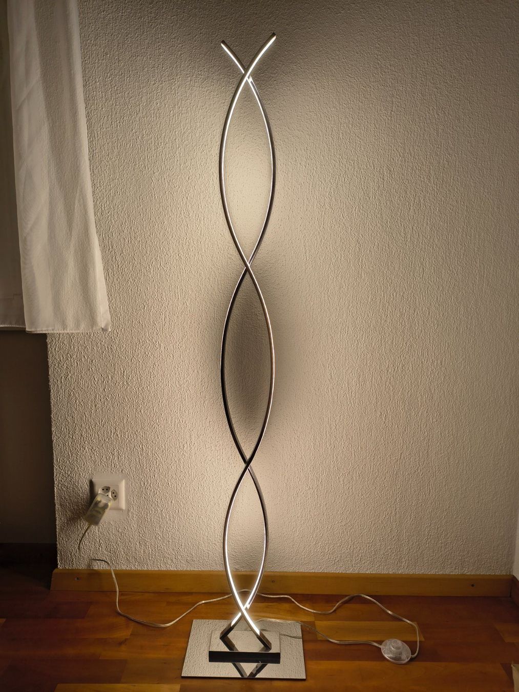 Conforama Lampade: LED Stehlampe Chrom 137 cm Höhe – Usato da Wimmis venduto da Lagom