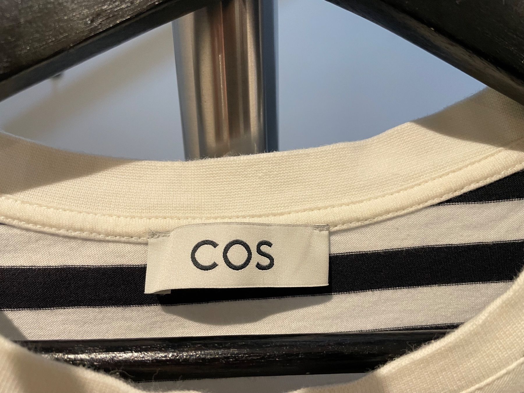 Cos T-shirt: T-Shirt von COS – Usato da Bonstetten venduto da Pina15 1