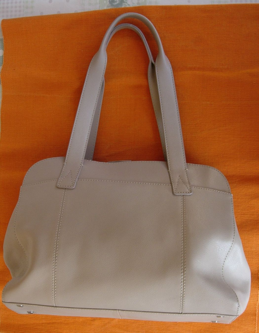 Sacs femmes: HELENA VERA - Damentasche/ Shopper - LEDER – D'occasion à Basel par Grbina64 1