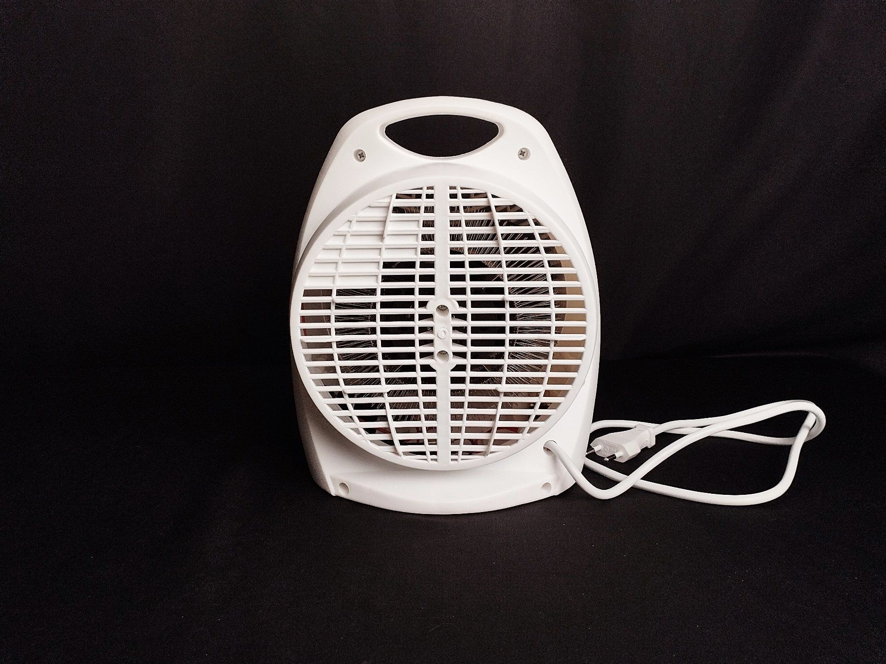 Radiatori: Heizlüfter 2000W – Usato da Schübelbach venduto da Restwert_Schubelbach 2