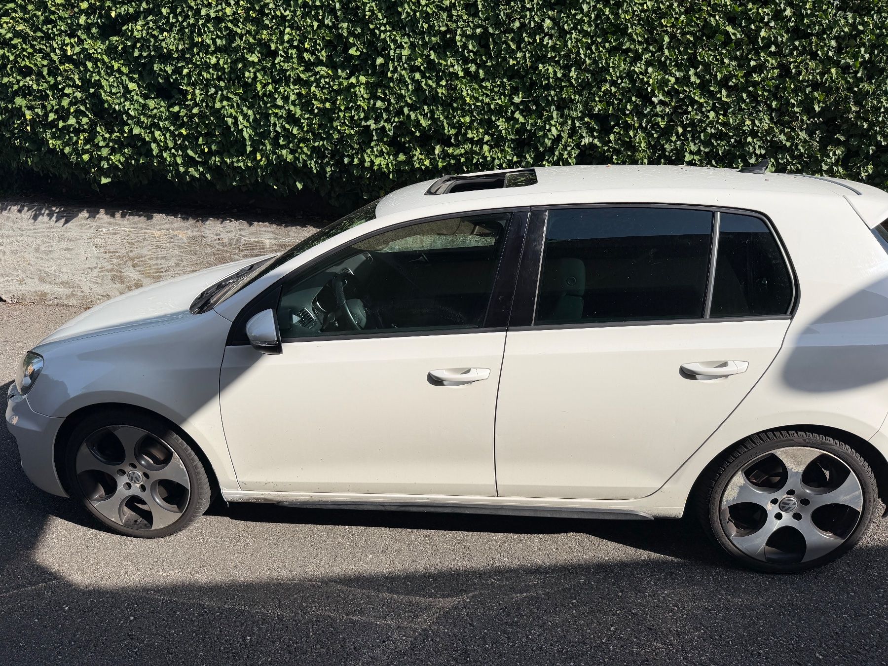 VW Automobili: Golf 6 Gti – Usato da Eschen venduto da fio_y5f8 1