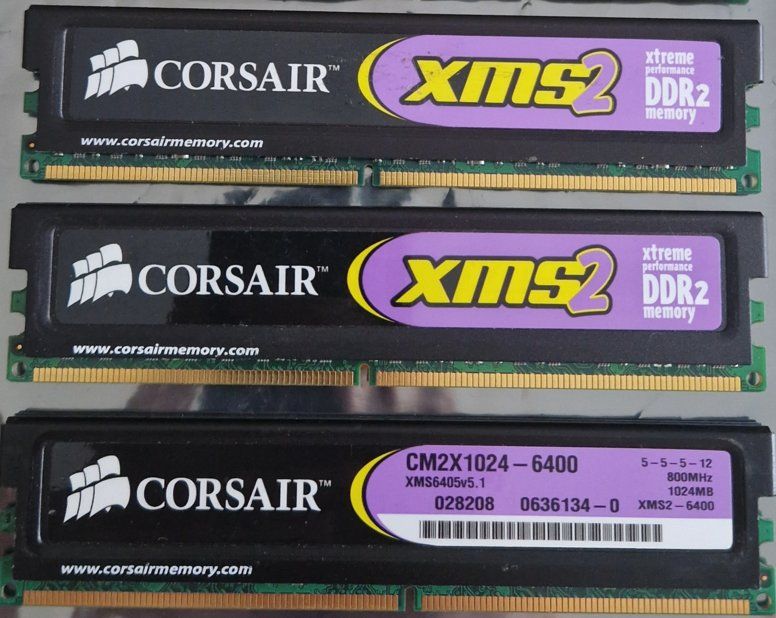 Corsair Notebook: RAM DDR2-1GB-800MHZ – Usato da Villaz-st-Pierre venduto da BIstroide