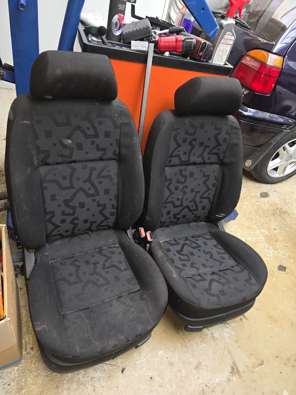 Volkswagen Tutti pezzi di ricambio auto: VW Golf IV Sitze, gebraucht – Usato da Schötz venduto da corrado82
