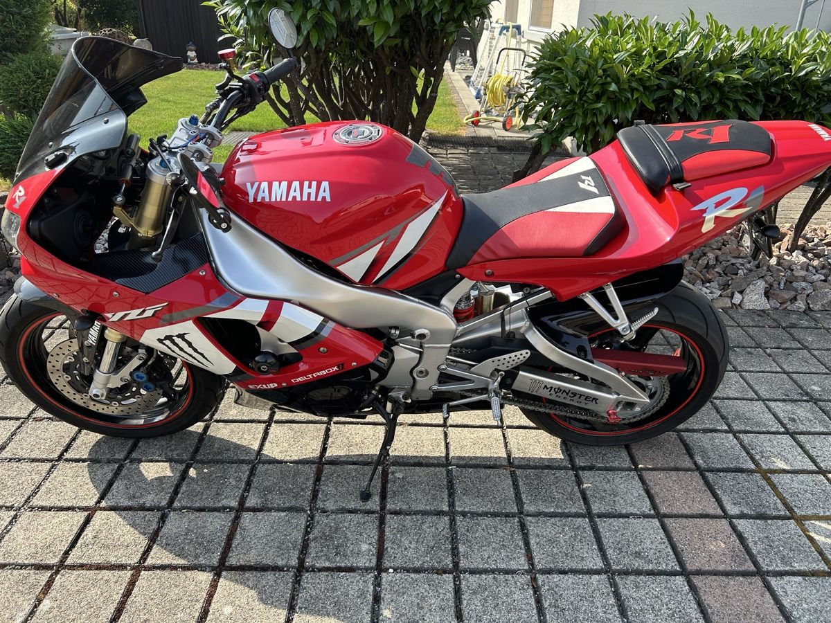 Yamaha Strada: Yamaha R1 RN04 TOPZUSTAND – Usato da Gränichen venduto da Stress5 1