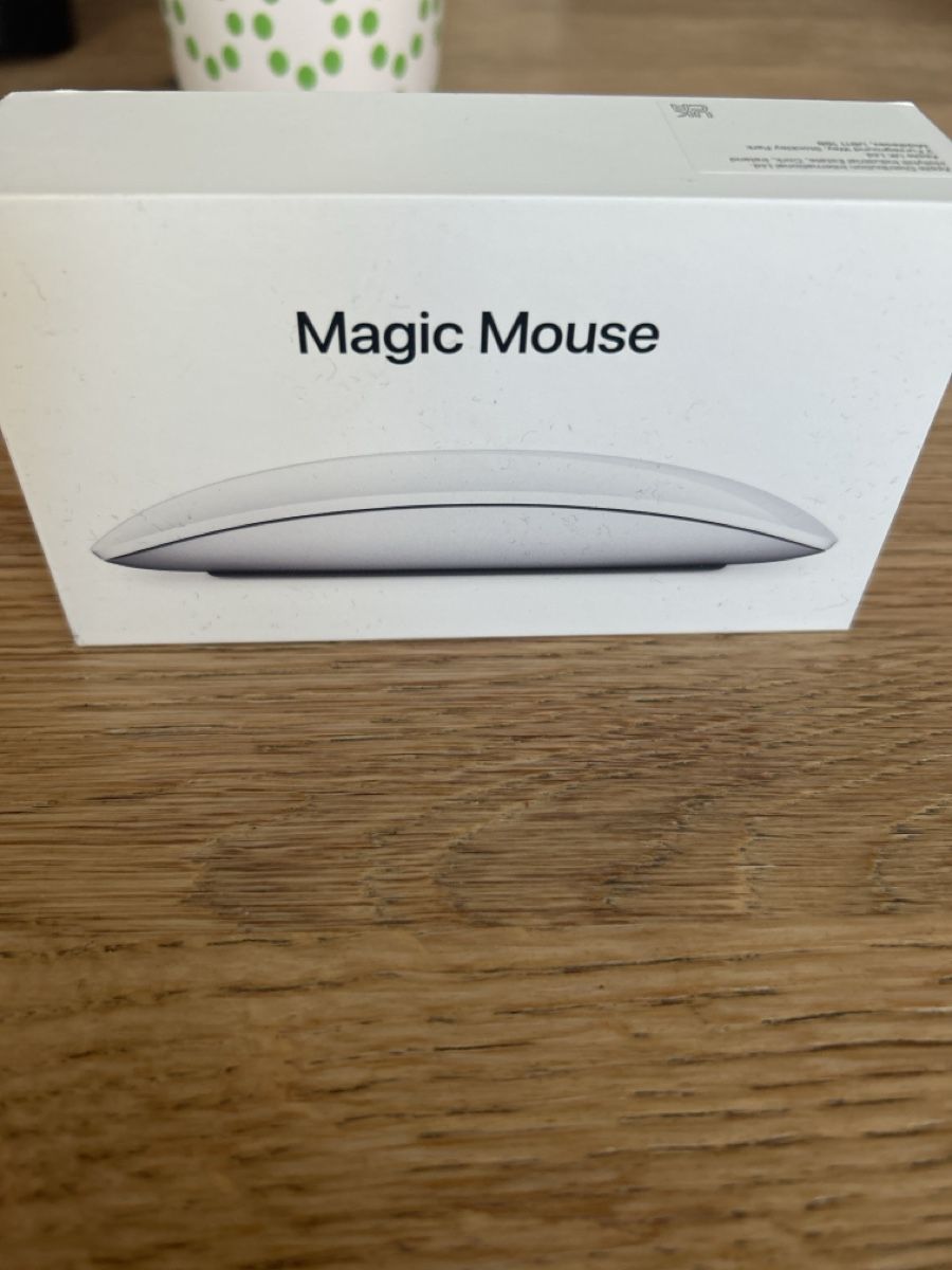 Apple Mouse: Magic Mouse, Apple Bluetooth Wireless Mouse, White – Usato da Basel venduto da kst_27ts
