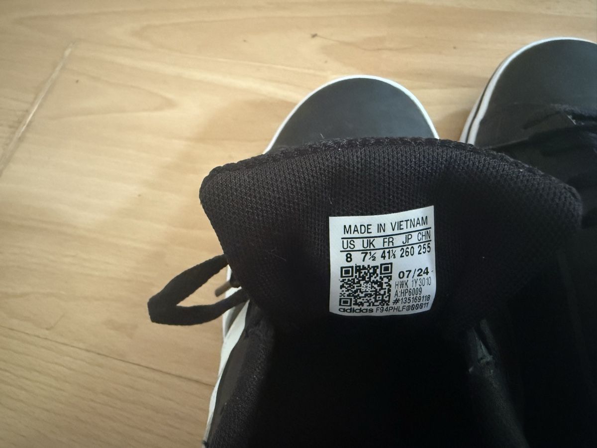 Adidas Scarpe da uomo: Adidas Sneaker schwarz Grösse 41.5 – Usato da Zürich venduto da Supron01 2