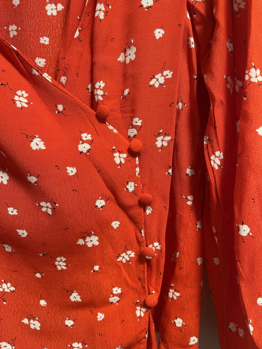 Mango Camicette: Rote Wickelbluse mit Blumen von Mango, Gr. S – Usato da Zürich venduto da janasza 2