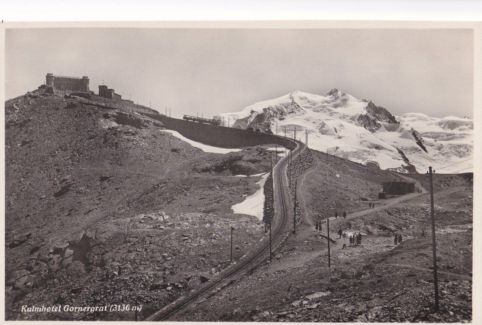 Cartoline postali: Zermatt Kulmhotel Gornergrat mit Bahn – Usato da Olten venduto da clotaldi