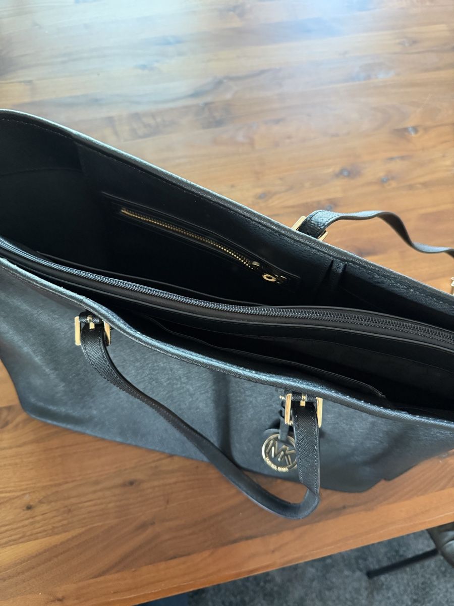 Michael Kors Borse da donna: Michael Kors Handtasche Schwarz – Usato da Pratteln venduto da sponiin 5
