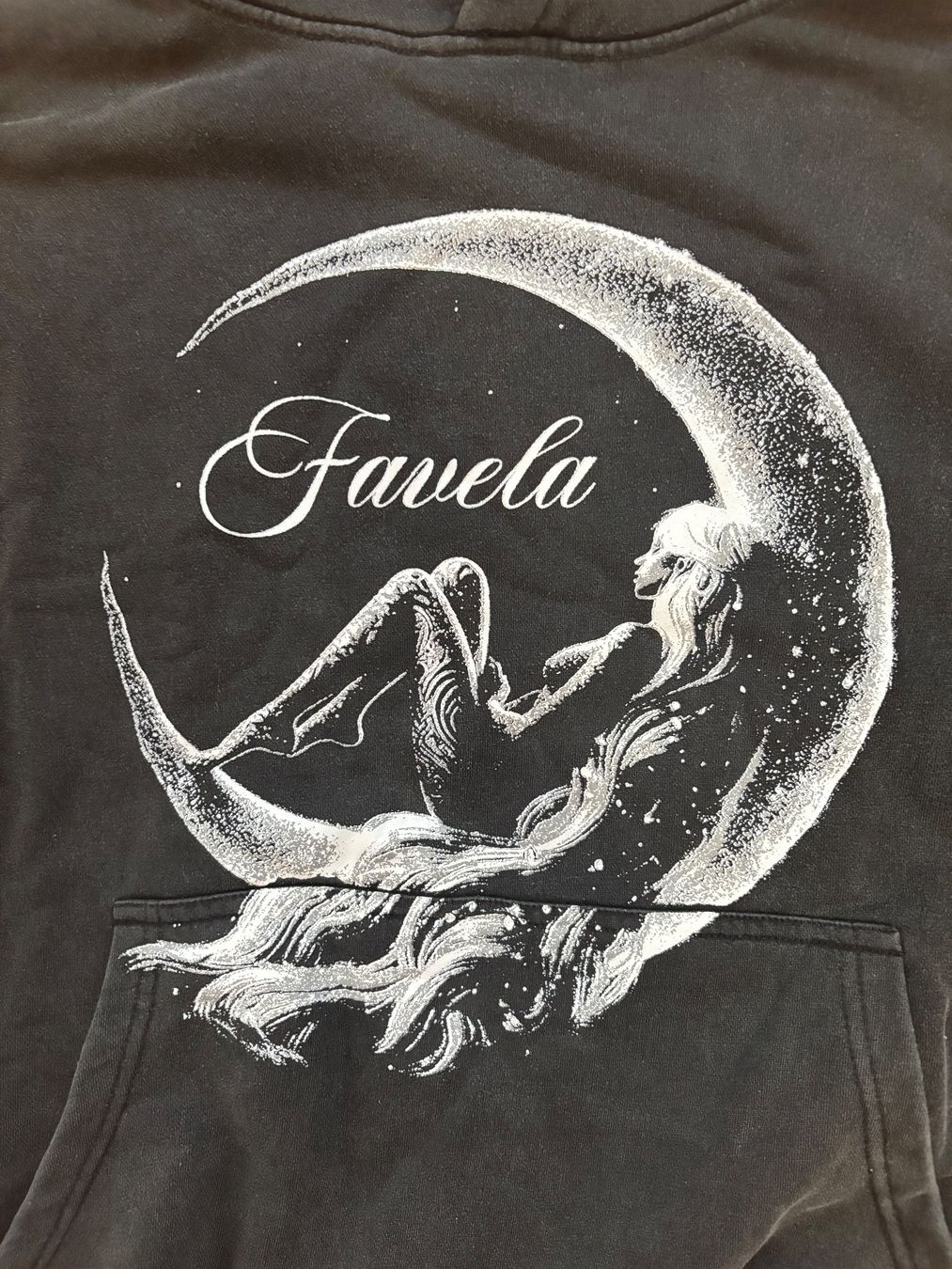 Pullover & Sweatshirts: Oversized Hoodie Damen Favela Gr. M – Gebraucht aus Wenslingen von sal_58dr 2