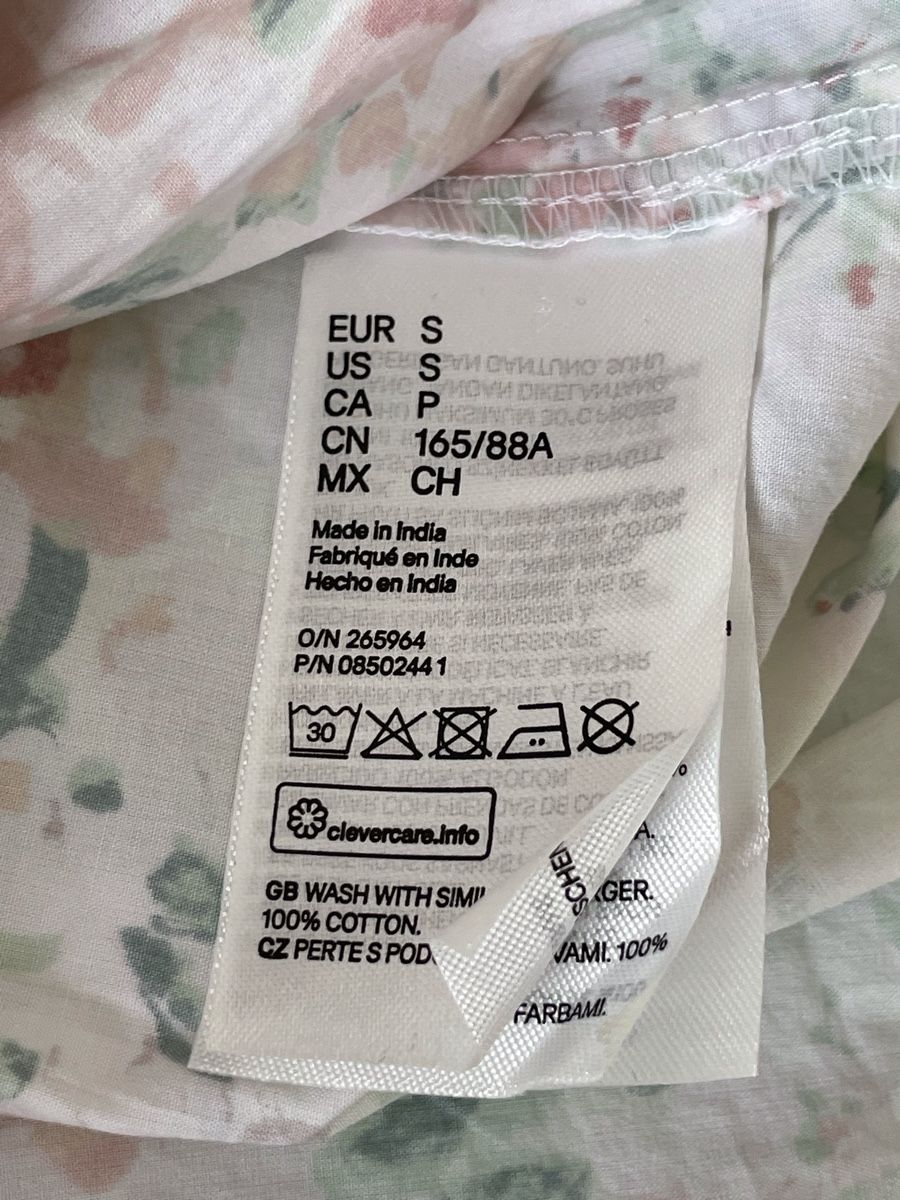 H&M Tops: Haut H&M à fleurs, taille S - neuf – Neu und originalverpackt aus Vuadens von Nina11 5