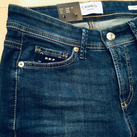 Cambio Damen Jeans Piper Short 27 inch Schmuckdetail Gr 42