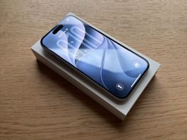 Apple iPhone 15 128 GB Blau – Akku 100%, 0 Zyklen – mit OVP