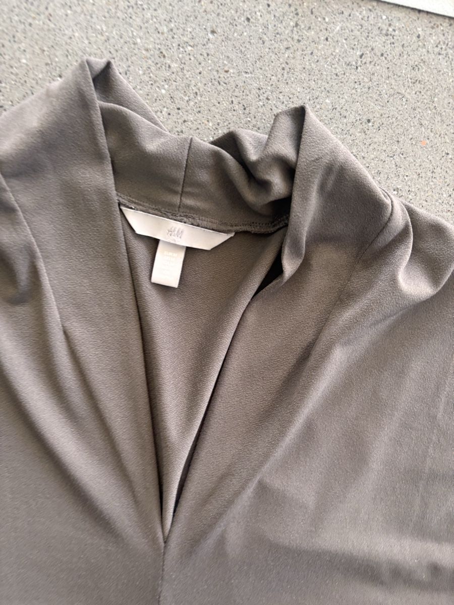 H&M Chemisiers: Shirt / Bluse H&M Gr.M – D'occasion à Luzern par sumsili 1