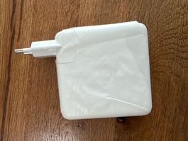 Apple USB-C Ladegerät/Netzteil 96W (ohne Kabel)
