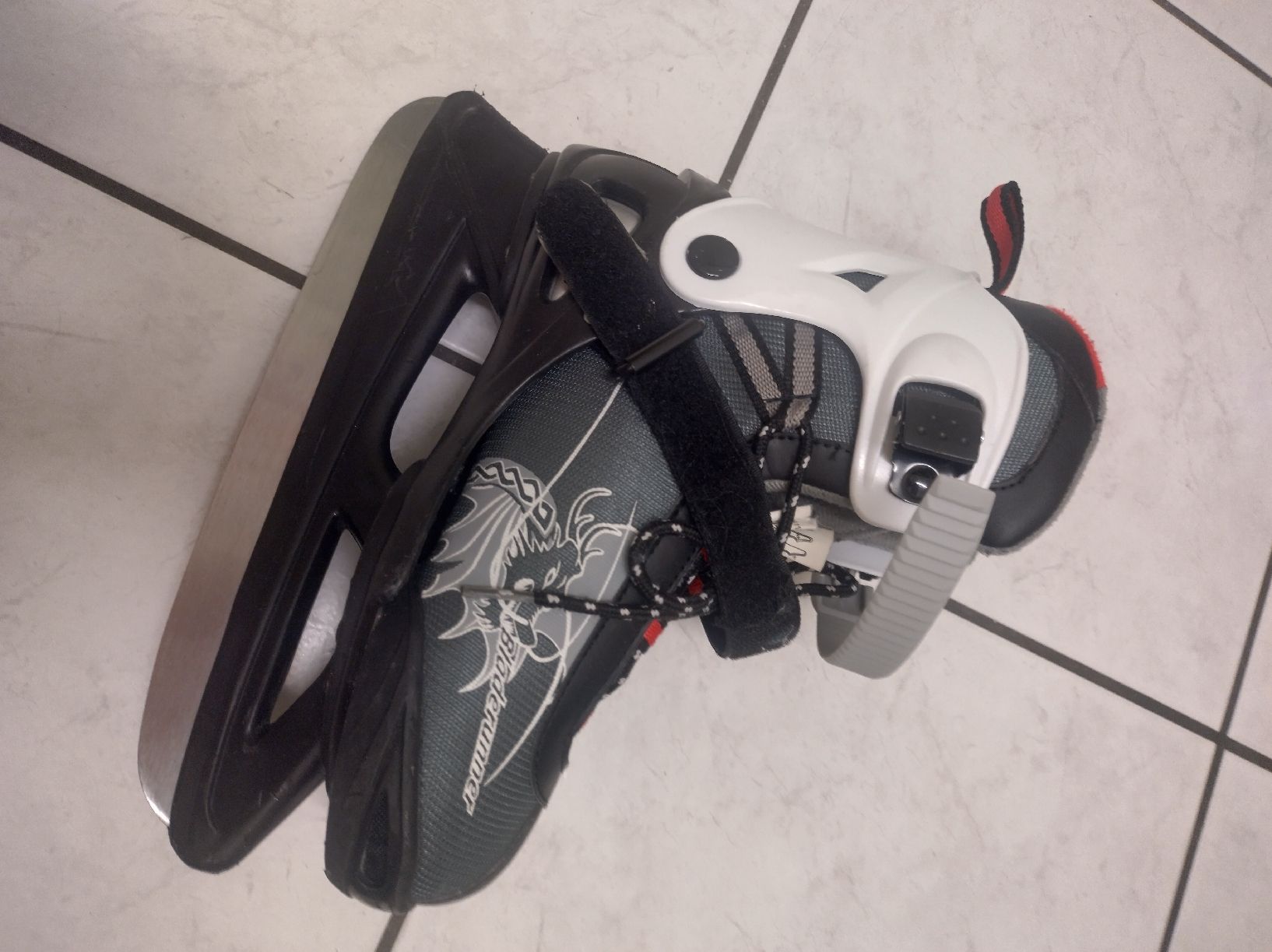 Patins à glace: Schlittschuhe Jungs Kinder – D'occasion à Zürich par Modjbul 2