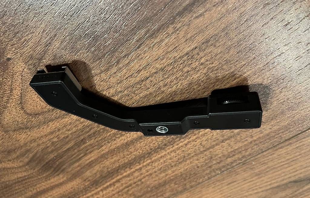 Supporti a parete: Sony Blitz Stativ Halterung – Usato da Rotkreuz venduto da jrg_lwn8 1