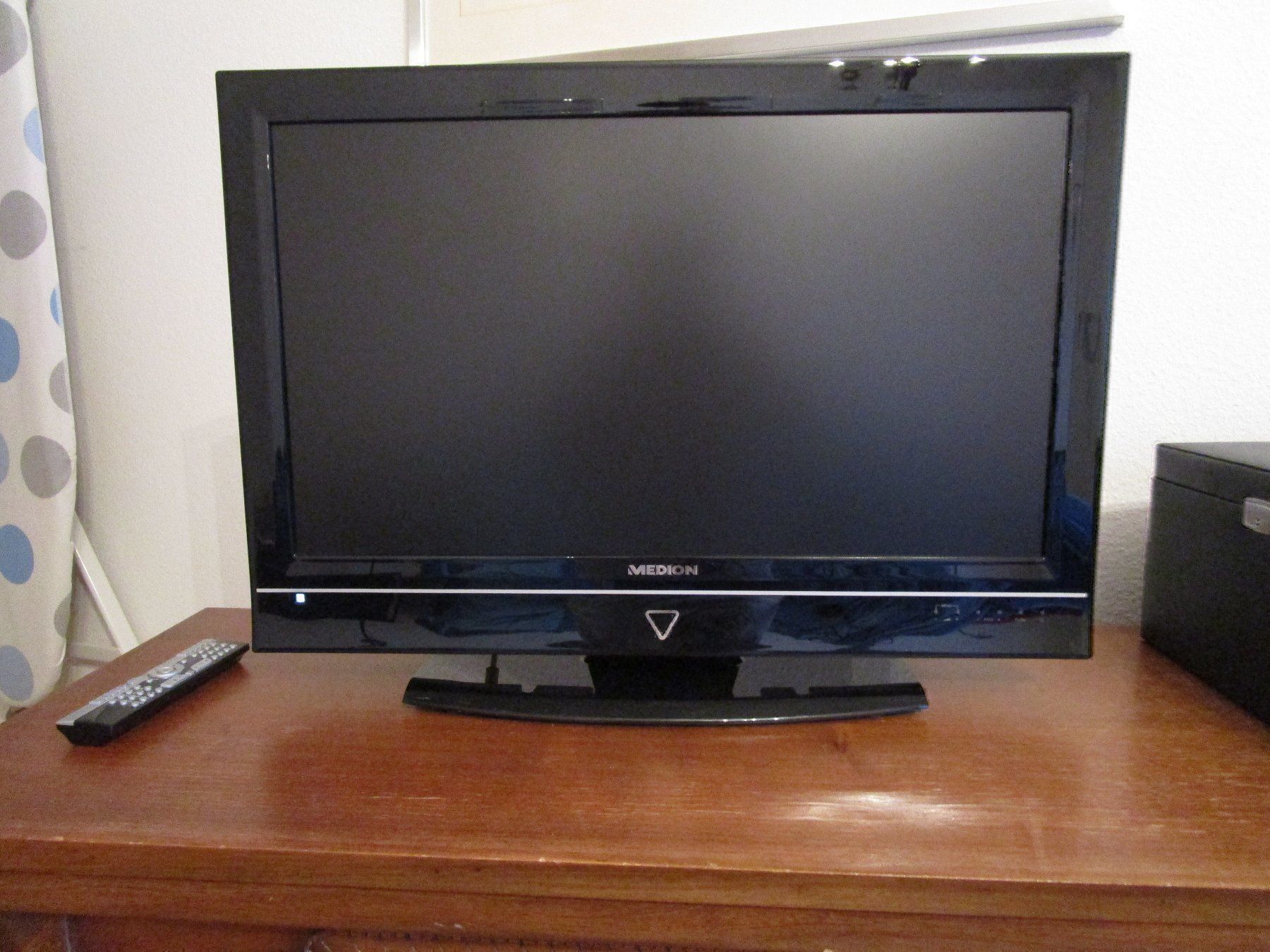 Fernseher: Fernseher Medion und Fernbedienung – Gebraucht aus Riehen von goretto