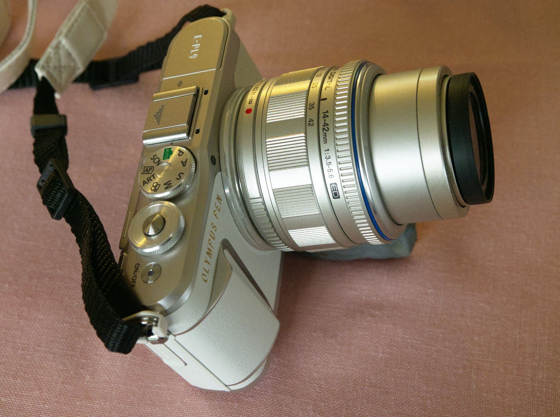 Olympus Fotocamera: Fotokamera Digital Olympus Pen E-PL9 – Usato da Merishausen venduto da schacc
