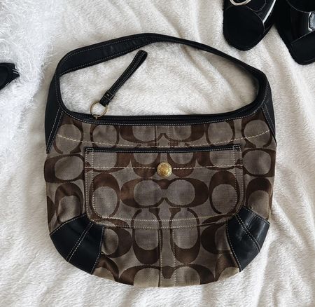 Vintage COACH Signature Shoulder Bag