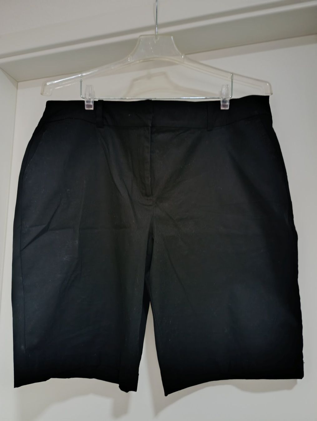 Pantaloni: Short noir – Nuovo (secondo la descrizione) da St-Cergue venduto da Neviana