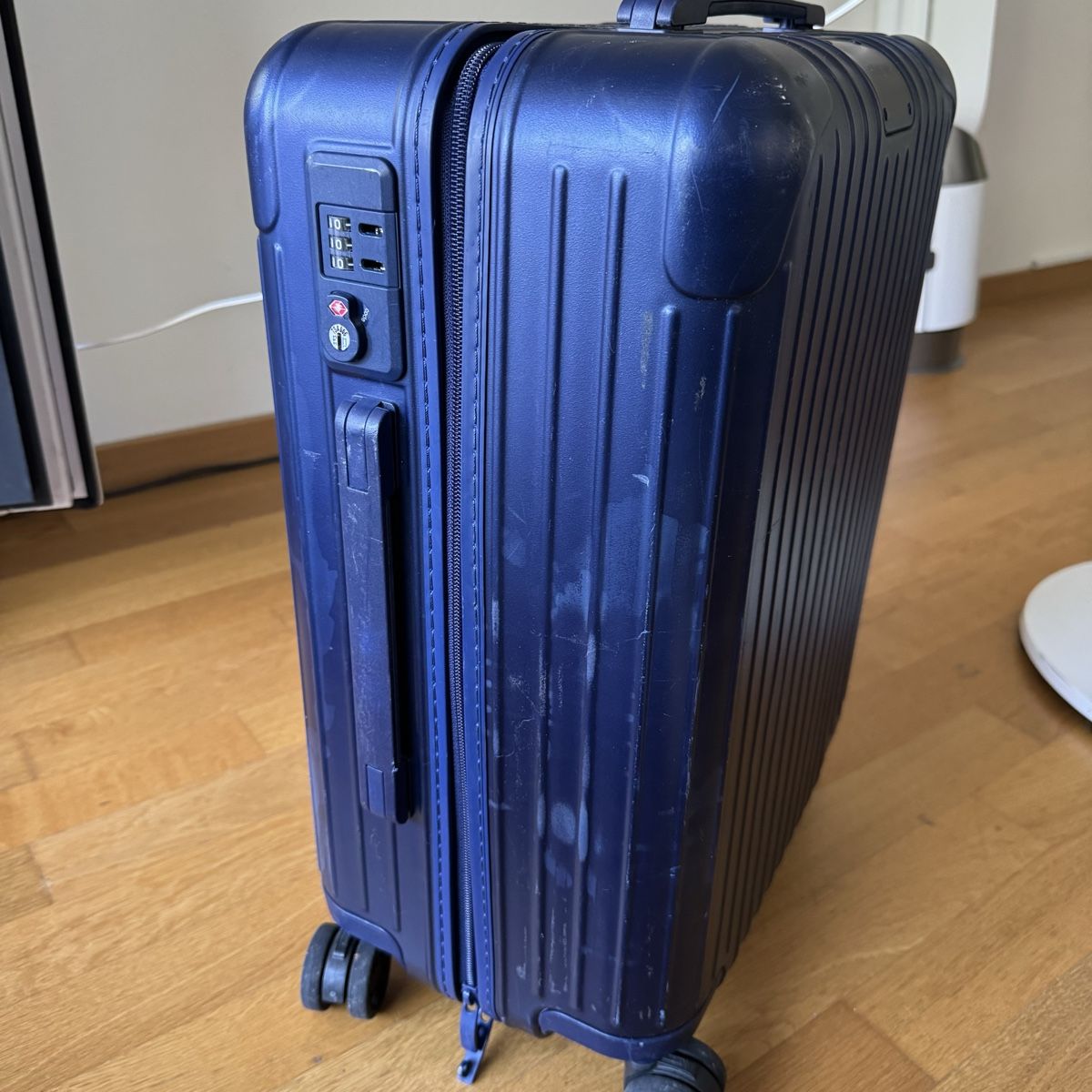 Rimowa Valigie: Rimowa Cabin Koffer – Usato da Zürich venduto da Chamanit2024 3
