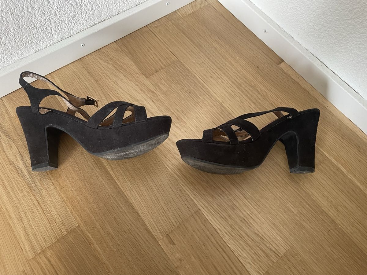 Anna Field Chaussures femmes: schwarze Absatzschuhe in Gr.36 – D'occasion à Wil SG par Miwil 3