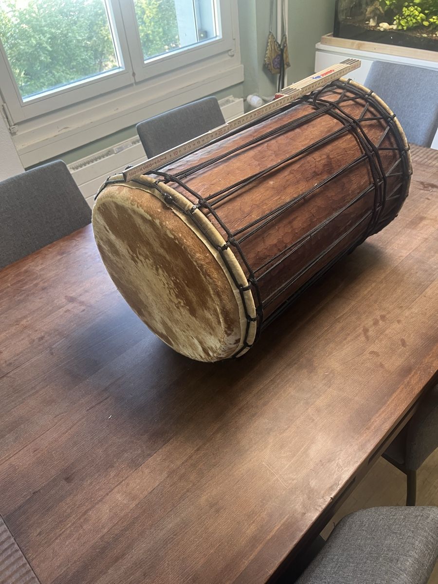 Strumenti musicali: Afrikanische Trommel  – Usato da Zürich venduto da Michaellackas 1