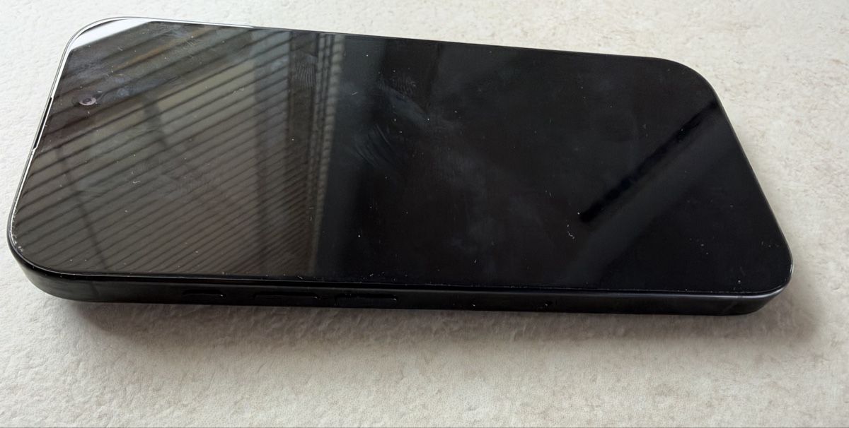 Apple Telefoni cellulari / Smartphones: iPhone 16 Pro, Titaniumschwarz, 128GB – Usato da Richterswil venduto da Schoetto 6