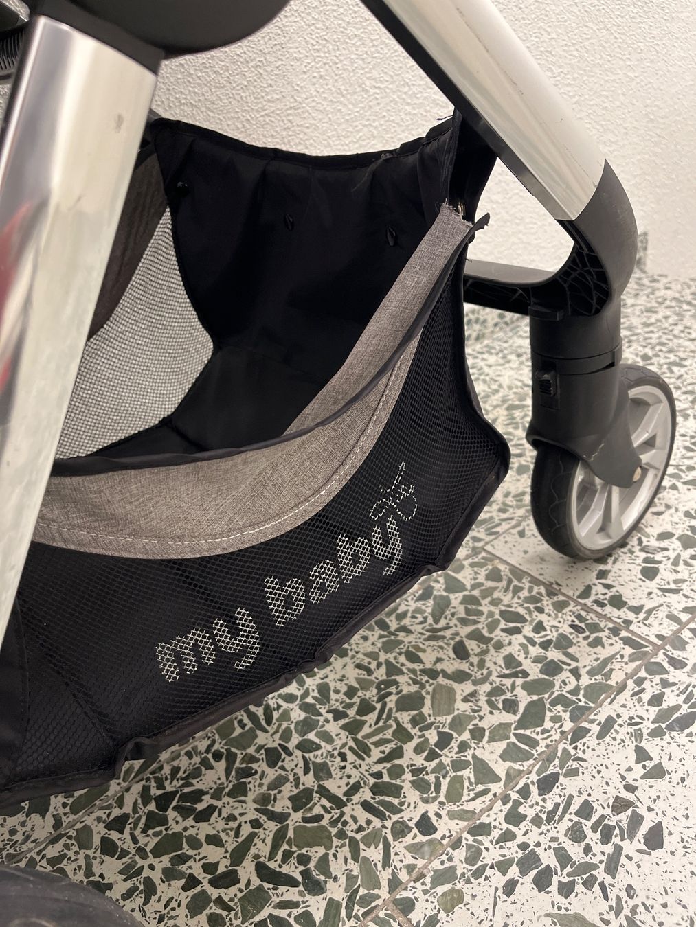Carrozzine: Kinderwagen nur mit Babywanne – Usato da Dübendorf venduto da Vk03 4