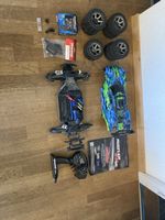 RC Auto Traxxas Rustler 4x4 VXL mit Zubehör
