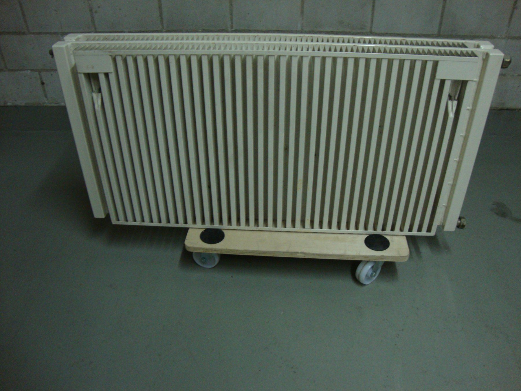 Heizgeräte: RADIATOR – Gebraucht aus Niederhasli von Hasli85 2