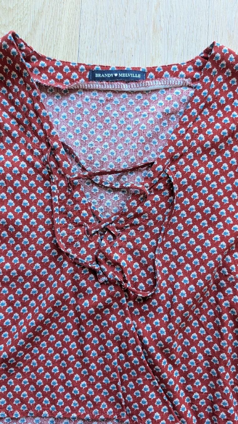 Brandy Melville Chemisiers: Blouse – Neuf (Voir description) à Zürich par nadiialivia 1