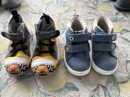 Kinder Schuhe Set zwei Paar Grösse 22