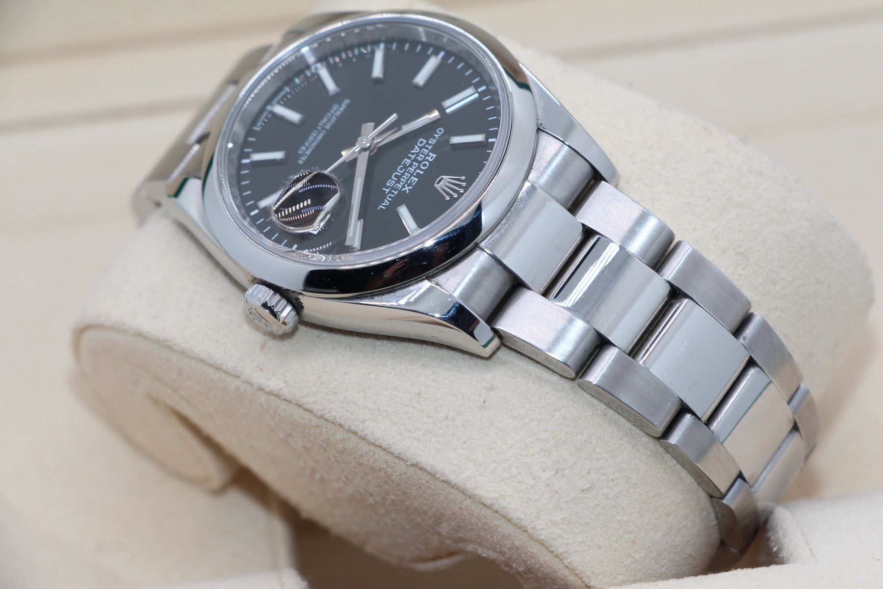Rolex Orologi: Rolex Datejust 36 Schwarz Ref. 126200, Full-Set – Usato da Zug venduto da eMDi_Collection 6