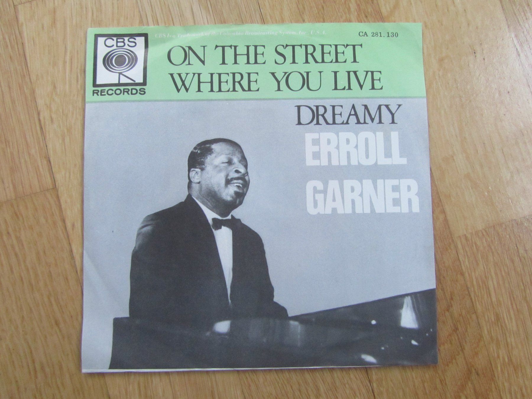 Dischi in vinile: Erroll Garner - Dreamy / On The Street - CBS Single – Usato da Seengen venduto da mikelele