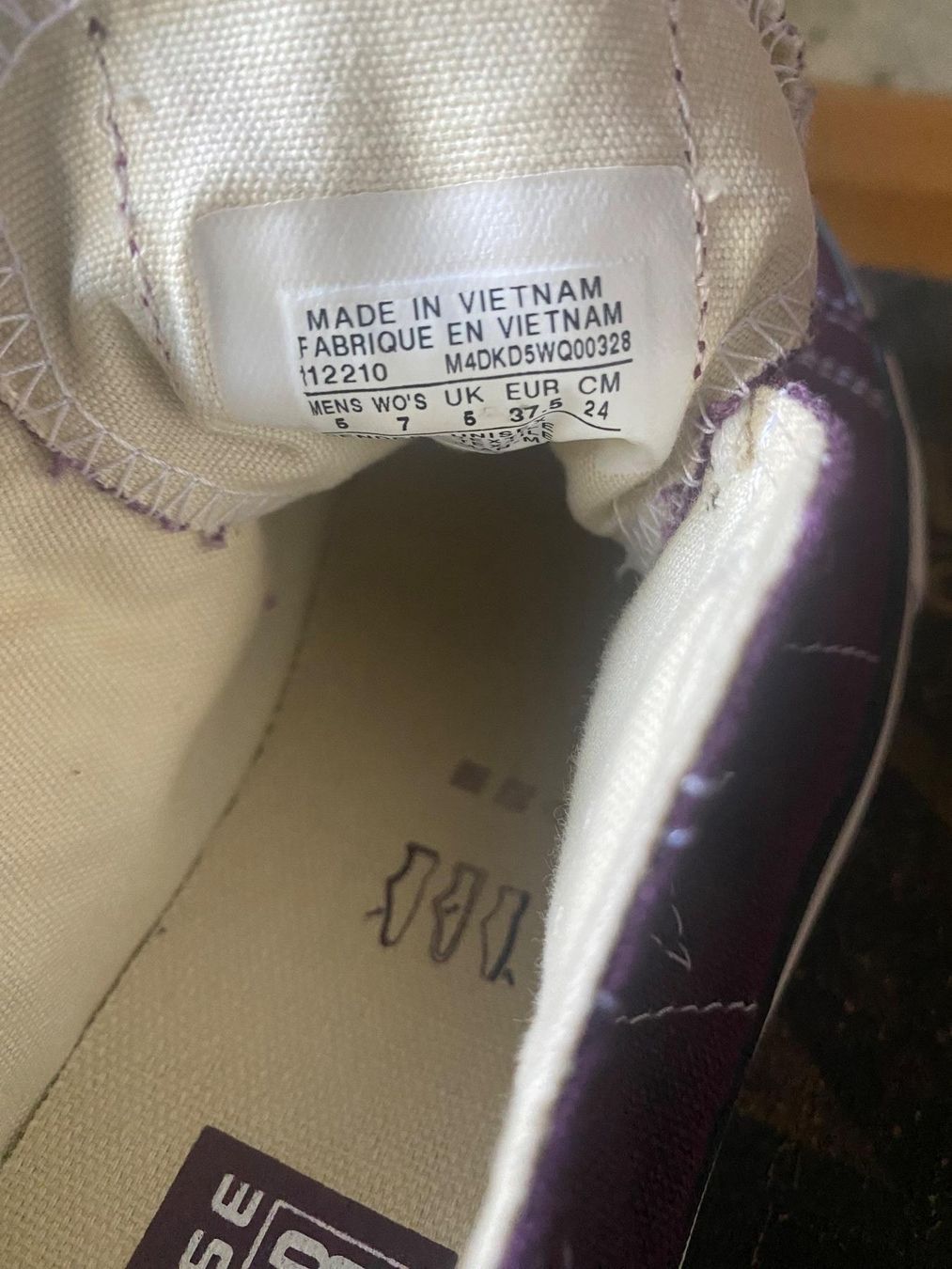 Converse Herrenschuhe: Converse One Star wine / Baskets Converse. Prune taille 37.5 – Neu und originalverpackt aus Gümligen von Xochitl 6