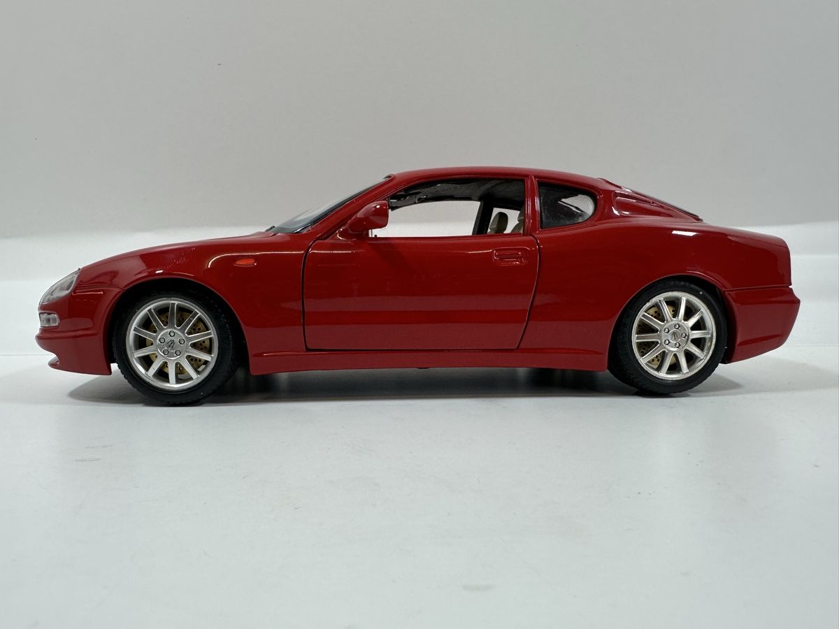 Bburago Modellini d'auto: Maserati 3200GT 1:18, rot, BBURAGO  – Usato da Zofingen venduto da rf9_x2xt 2