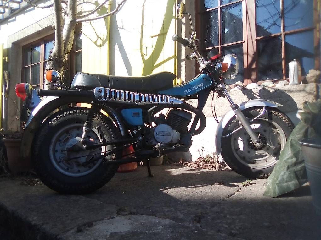 Suzuki Strasse: Pour connaisseur – Gebraucht aus Chêne-Pâquier von Buggle61