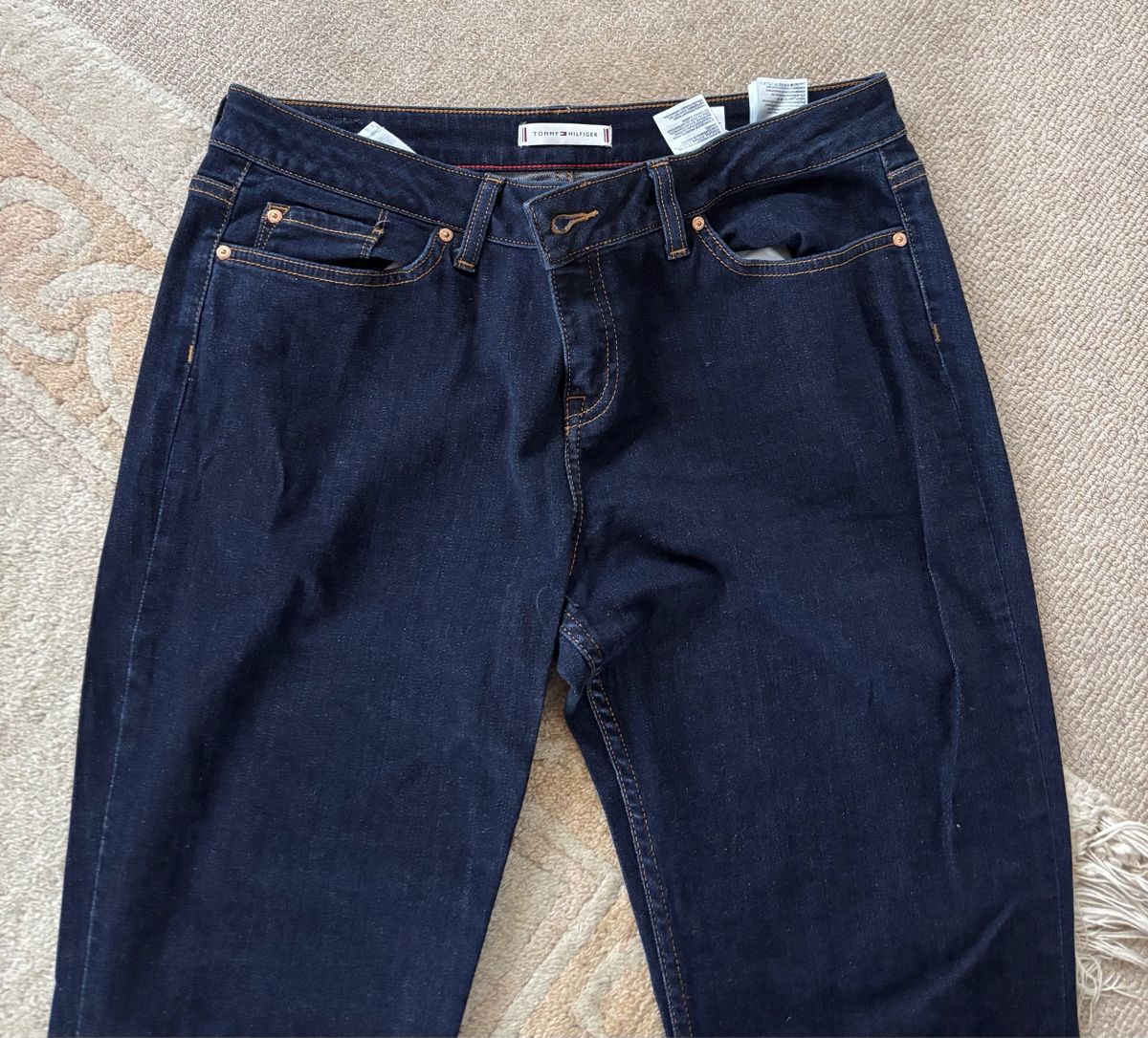 Tommy Hilfiger Jeans: Jeans Tommy Hilfiger – Neu (gemäss Beschreibung) aus Eggersriet von car_w5cl 3