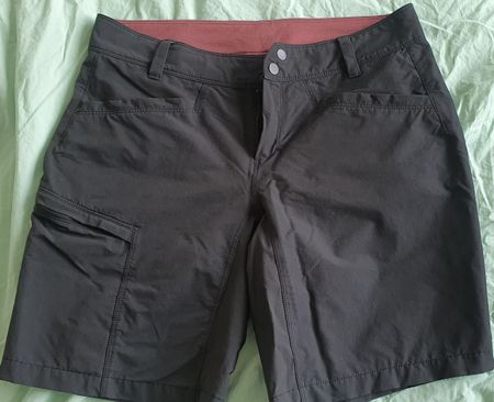 Praktische Outdoor-Shorts in Schwarz,, Grösse M